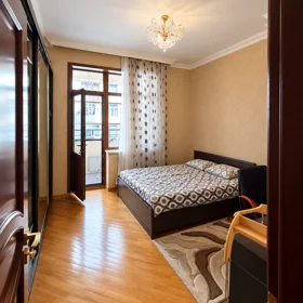 In Baku 95.0 m² apartment is for sale - Image 7