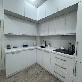 In Baku 76.0 m² apartment is for rent - Image 4