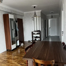 In Baku 1000.0 m² apartment is for rent - Image 10
