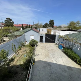 In Suraxanı rayonu 240.0 m² house with 6.0 rooms is for sale - Image 2