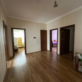 In Ismayilli 120.0 m² house with 5.0 rooms is for sale - Image 2