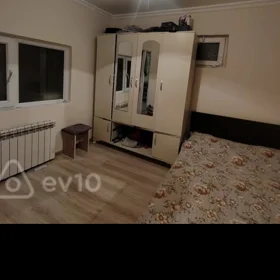 In Baku 40.0 m² house with 2.0 rooms is for rent - Image 3