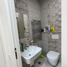 In Baku 65.0 m² apartment is for rent - Image 10