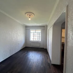 In Baku 72.0 m² apartment is for sale - Image 3