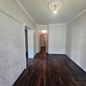 In Baku 72.0 m² apartment is for sale - Image 9