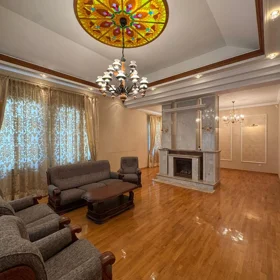 In Baku 600.0 m² house with 8.0 rooms is for sale - Image 6
