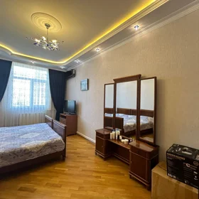 In Baku 140.0 m² apartment is for sale - Image 7