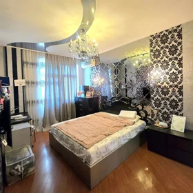 In Baku 100.0 m² apartment is for rent - Image 3
