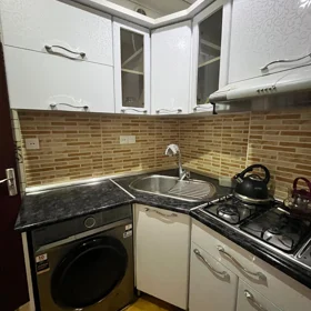 In Baku 60.0 m² apartment is for rent - Image 7