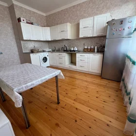 In Baku 95.0 m² apartment is for rent - Image 6