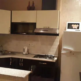 In Baku 75.0 m² apartment is for rent - Image 3