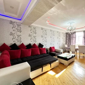 In Baku 76.0 m² apartment is for sale - Image 3