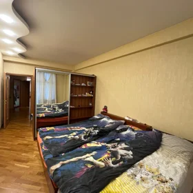 In Baku 172.0 m² apartment is for sale - Image 2