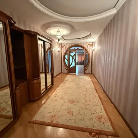 In Baku 260.0 m² apartment is for rent - Image 5