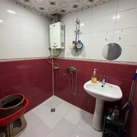 In Sabunçu rayonu 65.0 m² apartment is for sale - Image 2
