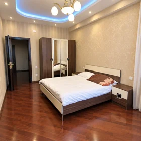 In Baku 90.0 m² apartment is for rent - Image 4