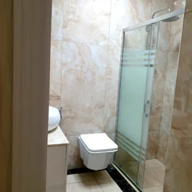 In Baku 70.0 m² apartment is for rent - Image 5