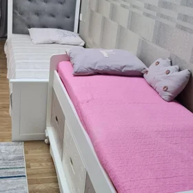 In Baku 134.0 m² apartment is for sale - Image 7