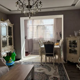 In Baku 64.0 m² apartment is for sale - Image 2