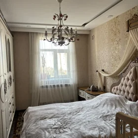 In Baku 64.0 m² apartment is for sale - Image 3