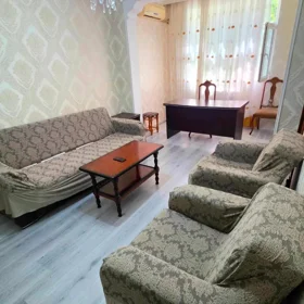In Baku 60.0 m² apartment is for rent - Image 3