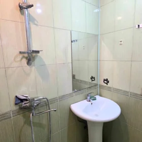 In Baku 60.0 m² apartment is for rent - Image 10