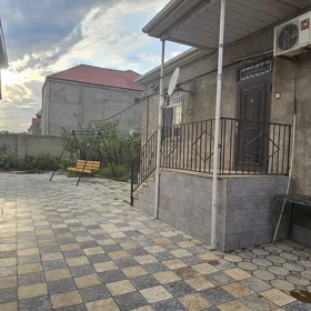 In Baku 100.0 m² house with 4.0 rooms is for rent - Image 7