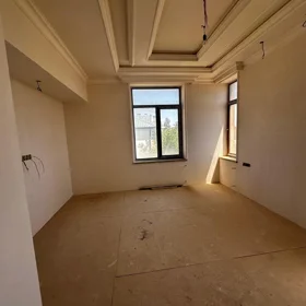 In Khirdalan 220.0 m² commercial is for sale - Image 4