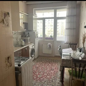 In Baku nan m² apartment is for sale - Image 9