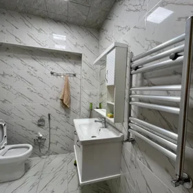 In Baku 120.0 m² apartment is for rent - Image 2