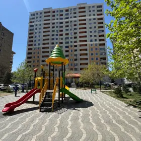 In Baku 199.0 m² apartment is for sale - Image 5