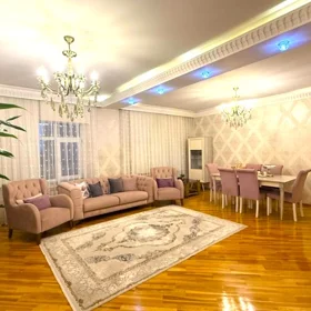 In Baku 120.0 m² apartment is for sale - Image 3