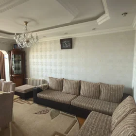 In Baku 90.0 m² apartment is for sale - Image 2
