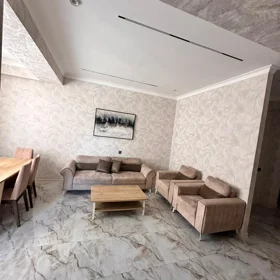 In Baku 70.0 m² apartment is for rent - Image 2