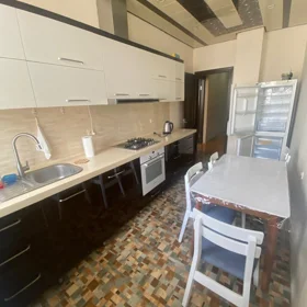 In Baku 120.0 m² apartment is for rent - Image 2