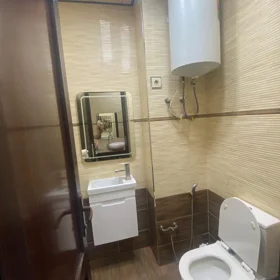 In Baku 120.0 m² apartment is for rent - Image 4