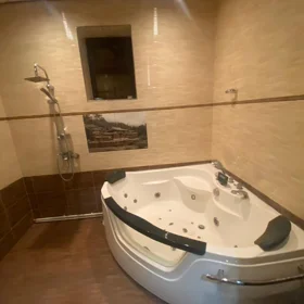 In Baku 120.0 m² apartment is for rent - Image 7