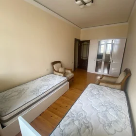 In Baku 120.0 m² apartment is for rent - Image 8