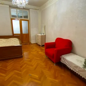 In Baku 135.0 m² apartment is for rent - Image 9