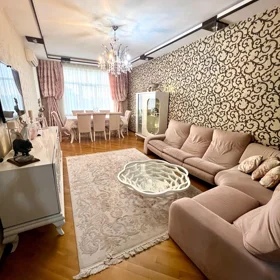 In Baku 118.0 m² apartment is for sale - Image 3