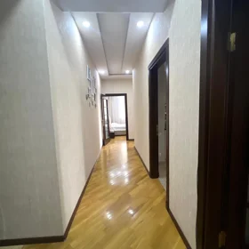In Baku 118.0 m² apartment is for sale - Image 8