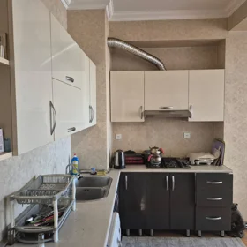 In Baku 80.0 m² apartment is for rent - Image 5