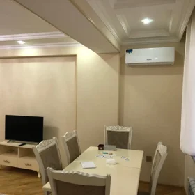 In Baku 110.0 m² apartment is for rent - Image 4