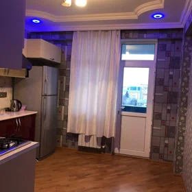 In Baku 110.0 m² apartment is for rent - Image 9