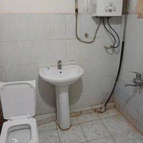 In Baku 95.0 m² apartment is for sale - Image 8