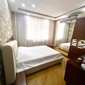 In Baku 117.0 m² apartment is for sale - Image 8