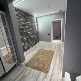 In Baku 80.0 m² apartment is for sale - Image 9
