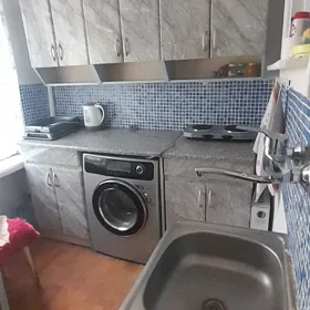 In Baku 60.0 m² apartment is for rent - Image 9