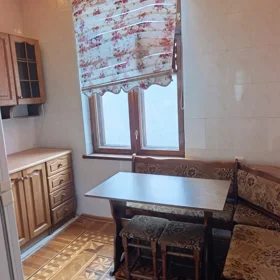 In Baku 100.0 m² apartment is for rent - Image 2