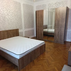 In Baku 100.0 m² apartment is for rent - Image 6